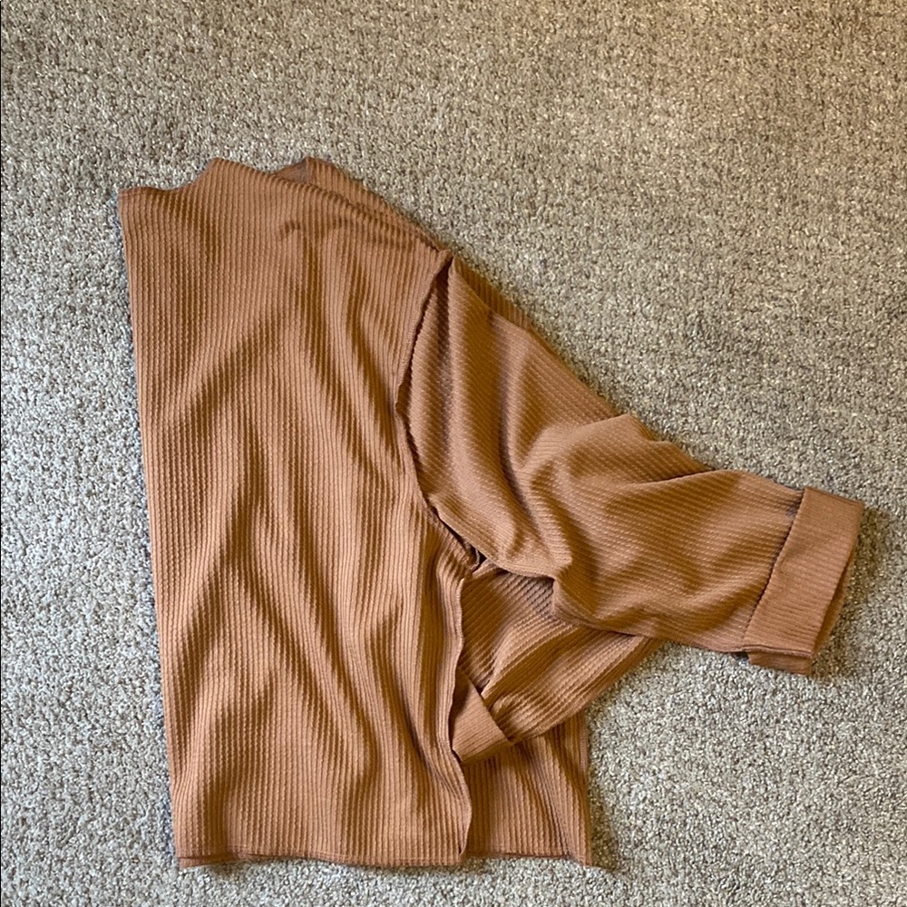 Women's Tan Ribbed Top - Picture 5 of 6